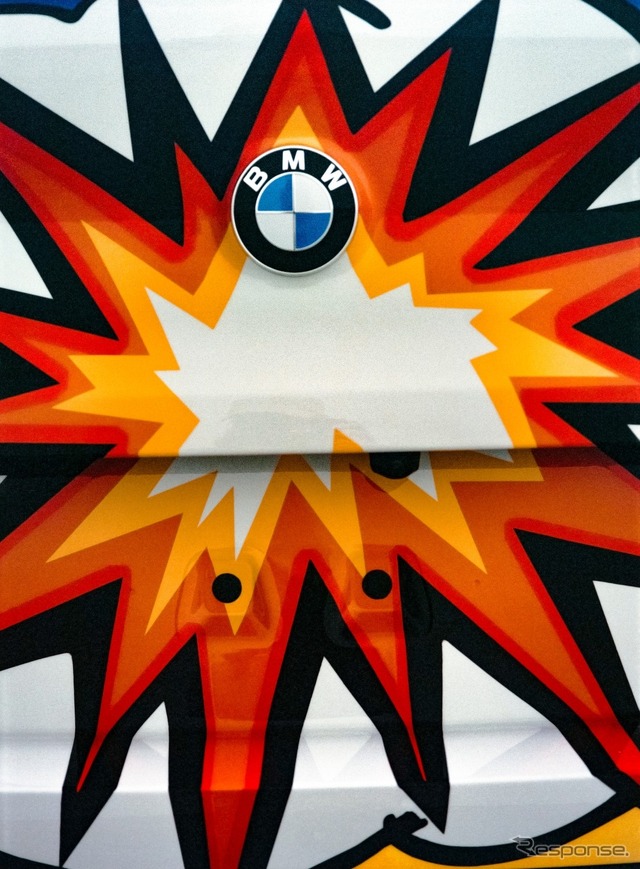 BMW THE 8 X JEFF KOONS