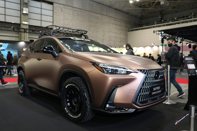 GRガレージ レクサスNX PHEV