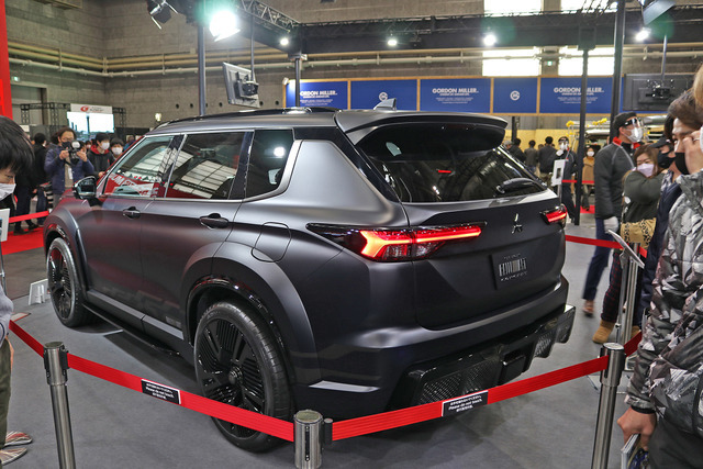 三菱自動車 MITSUBISHI アウトランダー