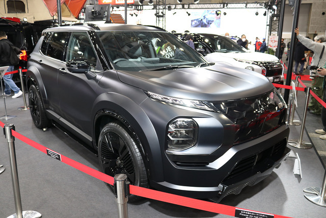 三菱自動車 MITSUBISHI アウトランダー