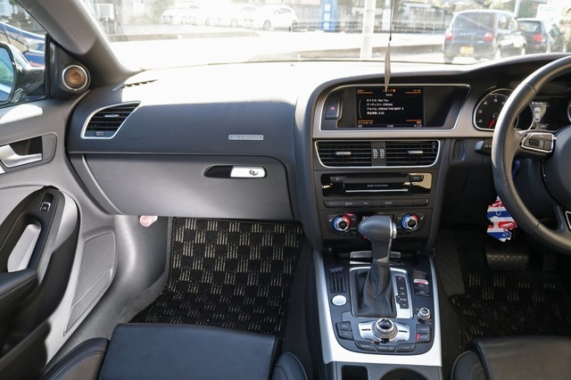 car audio newcomer! アウディ A5(オーナー・若林佳奈子さん) by to be Style 後編