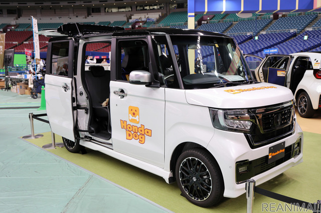 Honda N-BOX Custom