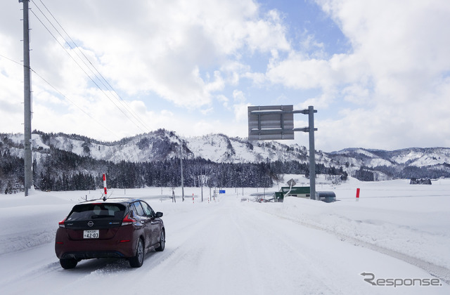 東北中央道の舟形インターを出て日本有数の豪雪温泉として知られる肘折温泉へ。