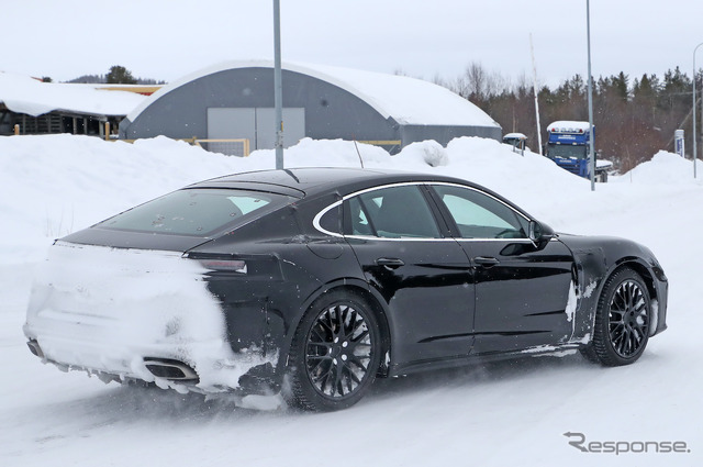 ポルシェ パナメーラ 次期型プロトタイプ(スクープ写真)