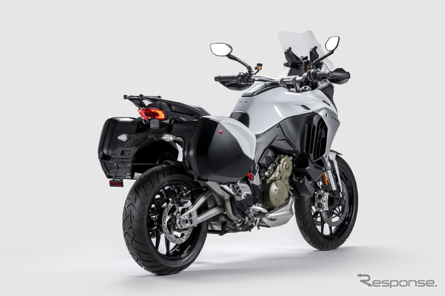 ドゥカティ・ムルティストラーダ V4 の2022年モデル