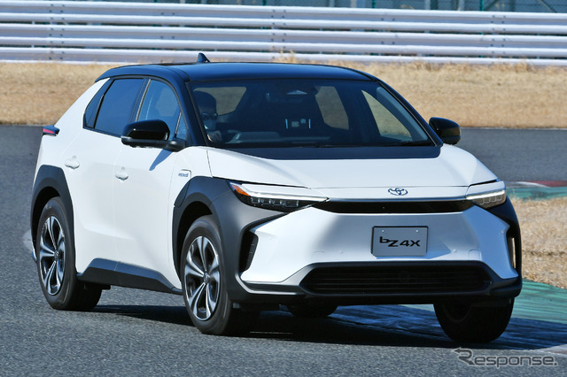 トヨタ bZ4X
