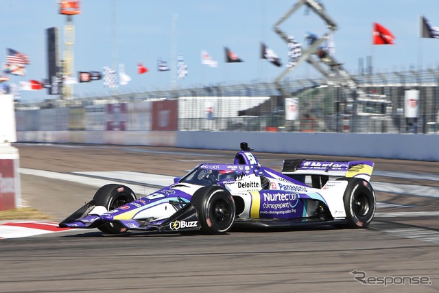 #51 佐藤琢磨は決勝10位(写真はレースウイーク金曜の走行)。