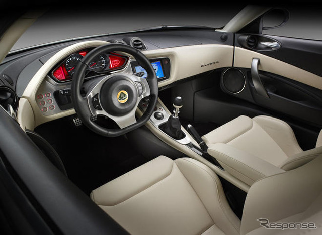 予約リストに超有名人!!…ロータス新型 エヴォーラ