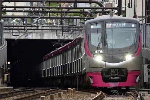 5000系の準特急。
