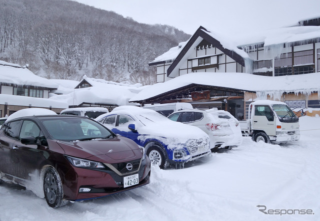 昔より格段に来客が増えているという印象で、駐車場にもクルマが多数。ぐるっと回ってみたが、FWDはリーフe+だけだった。