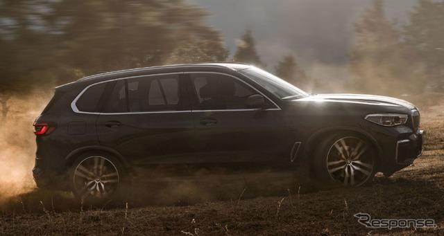 BMW X5 のロングホイールベース仕様「xDrive40Li」