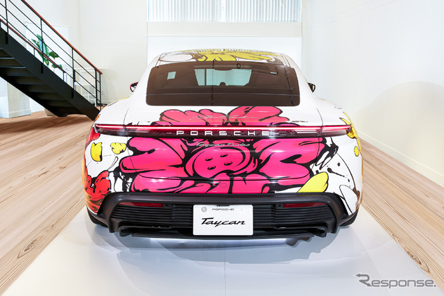 ポルシェ・タイカンアートカー