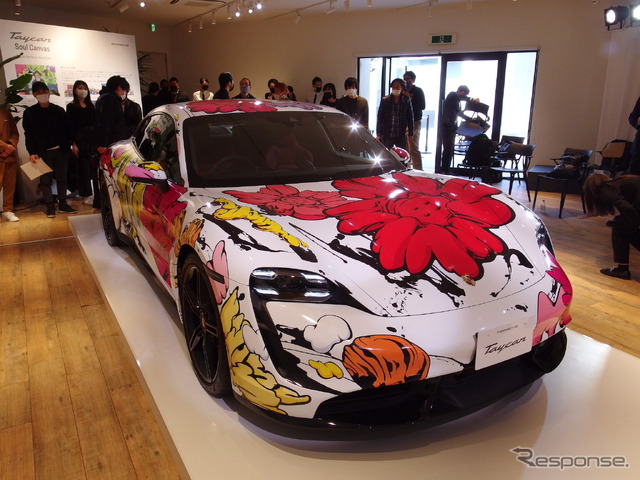 ポルシェ・タイカンアートカー