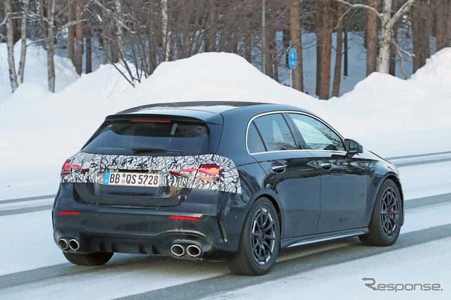 メルセデス AMG A45 改良新型プロトタイプ(スクープ写真)