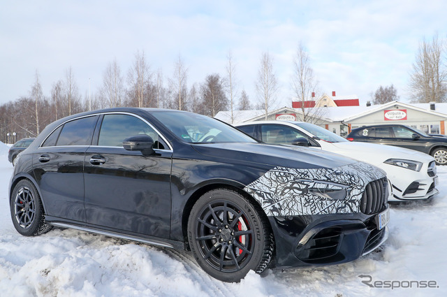 メルセデス AMG A45 改良新型プロトタイプ(スクープ写真)