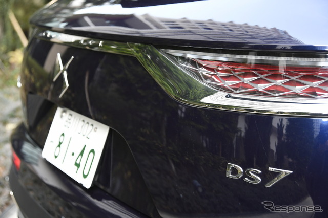 DS7クロスバックE-TENSE