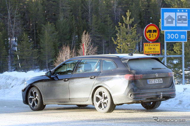VW パサート 次期型プロトタイプ(スクープ写真)