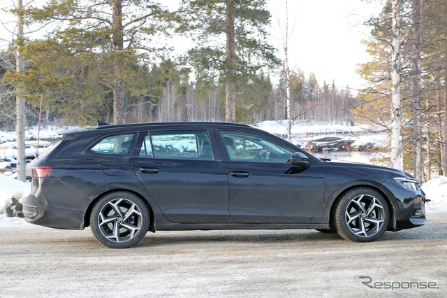VW パサート 次期型プロトタイプ(スクープ写真)