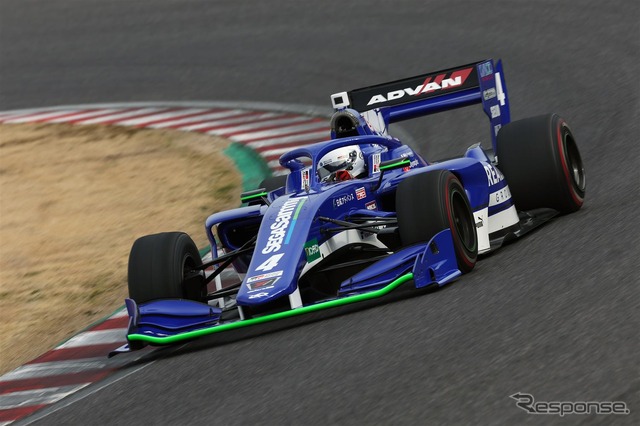 総合4位の#4 サッシャ・フェネストラズ(KONDO RACING)