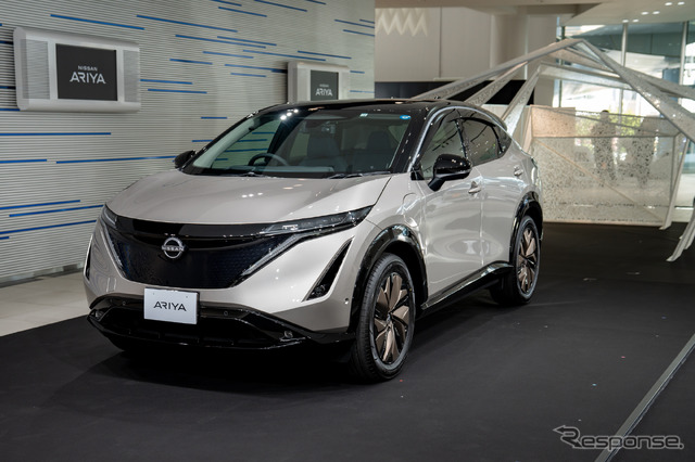日産『アリア』第1号車の納車セレモニー…和紙とアリアとの親和性