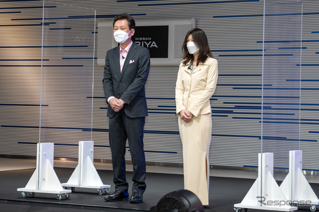 第1号車オーナーとなった、中村真司さん、明子さんご夫妻。