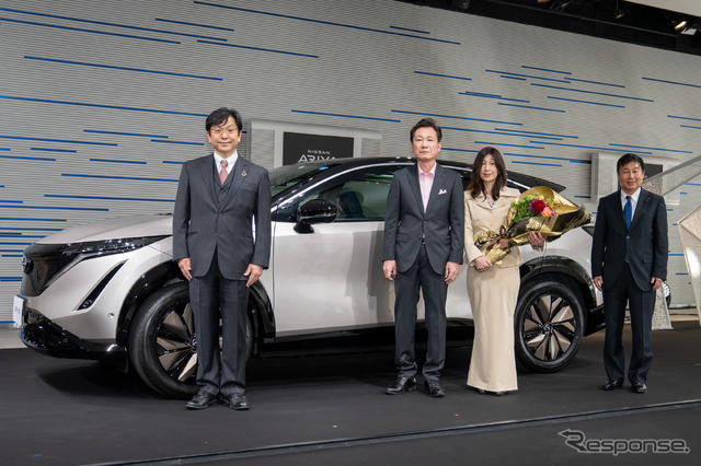 日産『アリア』第1号車の納車セレモニー…和紙とアリアとの親和性