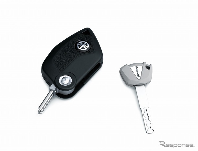 キーを持って車両に近づくだけでメインスイッチやステアリングロックの操作が可能になるKIPASS(キーパス)