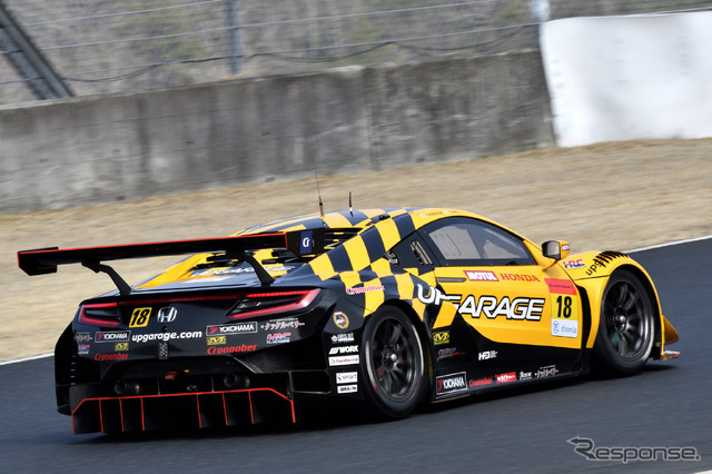 #18 UPGARAGE NSX GT3