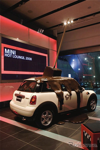 【クリスマス】都心に甘ーい MINI 登場