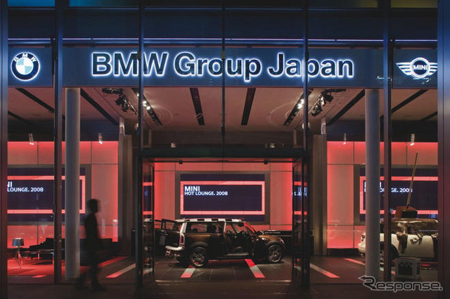 【クリスマス】都心に甘ーい MINI 登場