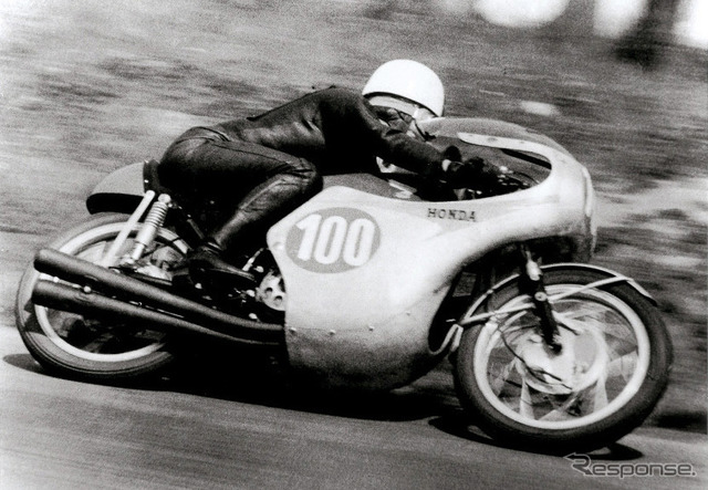 1961年WGP西ドイツGP参戦時とされる写真。