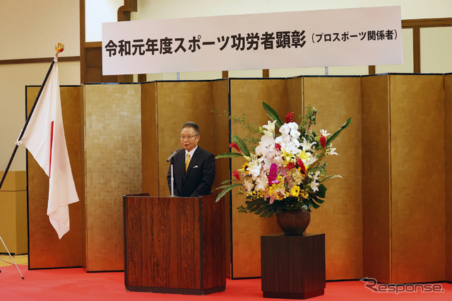 文科省から令和元年度にスポーツ功労者として顕彰された際の高橋国光さん(顕彰を受けた日は2020年7月27日)。