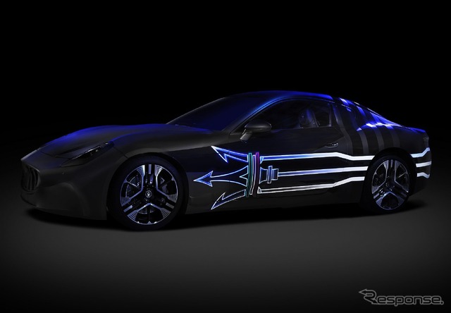 マセラティ・グラントゥーリズモ 次期型のプロトタイプ