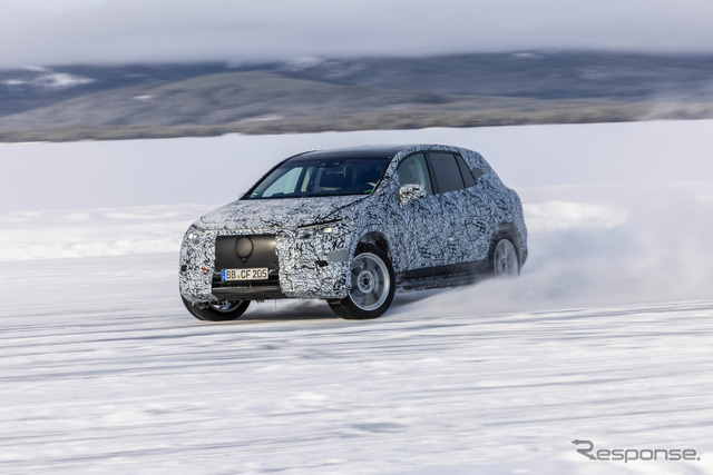 メルセデスベンツ EQS SUV のプロトタイプ