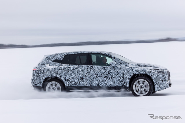 メルセデスベンツ EQS SUV のプロトタイプ