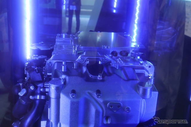 黒いフタがついている部分が水素のインテーク(スマートエネルギーWeek春2022)