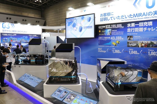 用途や設置場所に応じて3タイプのFCモジュールと貯蔵モジュールを用意(水素・燃料電池展2022)