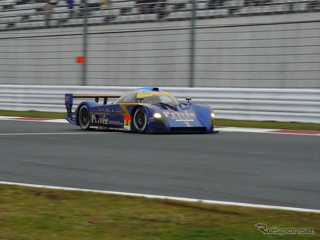 【SUPER GT 第9戦】写真蔵…GT300、順位決定