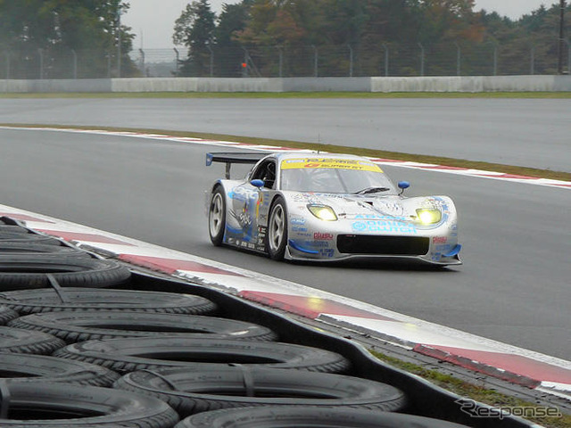 【SUPER GT 第9戦】写真蔵…GT300、順位決定