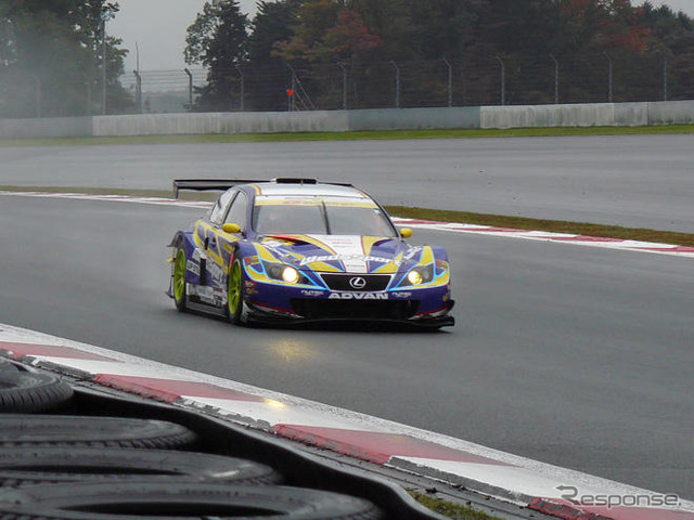 【SUPER GT 第9戦】写真蔵…GT300、順位決定