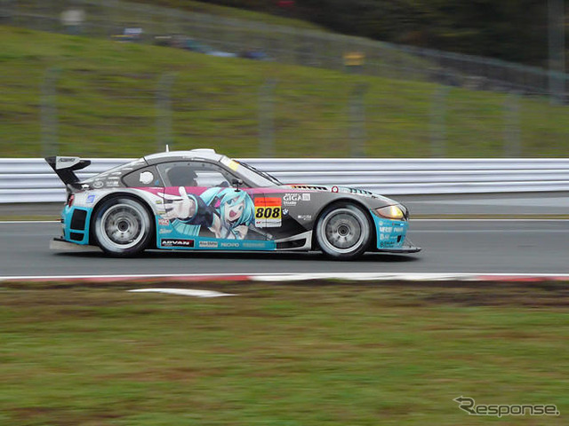 【SUPER GT 第9戦】写真蔵…GT300、順位決定