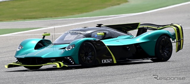 アストンマーティン・ヴァルキリー AMR プロ