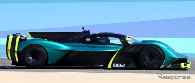 アストンマーティン・ヴァルキリー AMR プロ