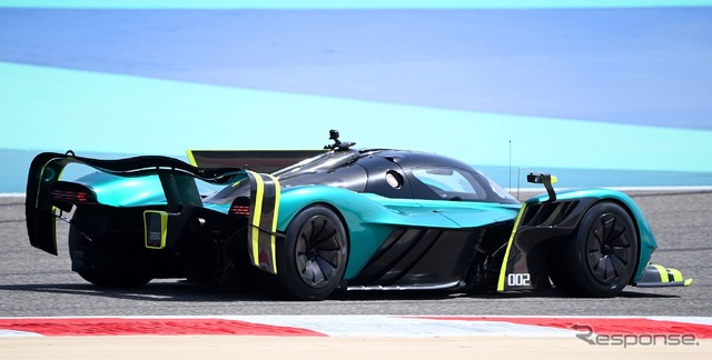 アストンマーティン・ヴァルキリー AMR プロ