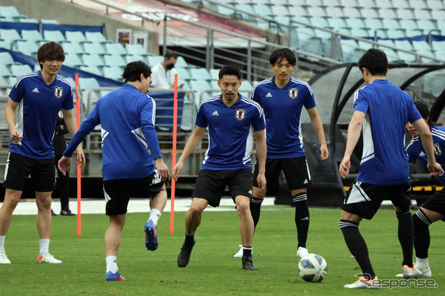 練習するサッカー日本代表(3月23日、シドニー)