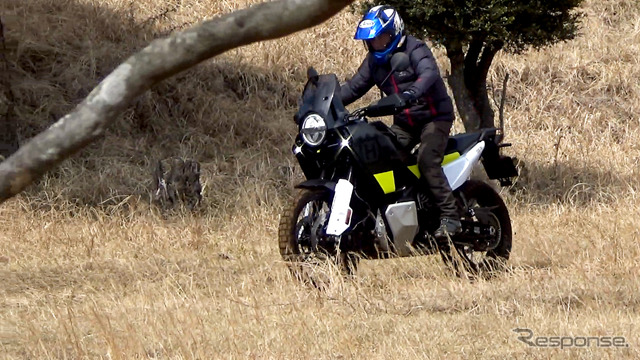 ハスクバーナ・モーターサイクルズ ノーデン901 試乗