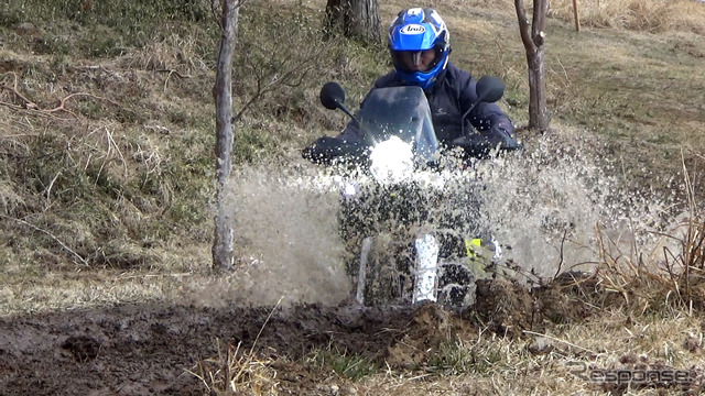 ハスクバーナ・モーターサイクルズ ノーデン901 試乗