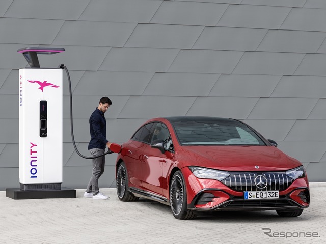 メルセデスAMG EQE 43 4MATIC(現行)