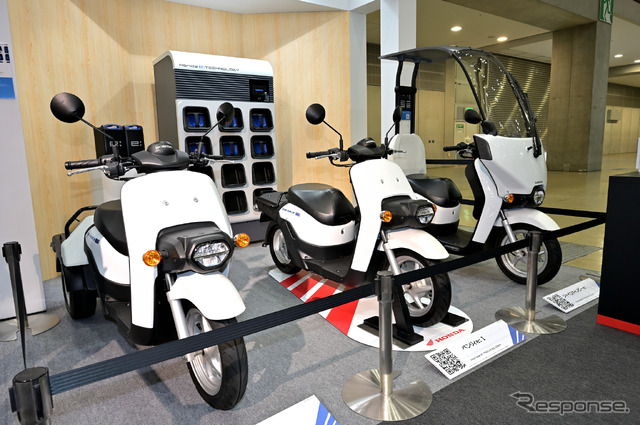 ホンダブースに展示された電動バイク（東京モーターサイクルショー2022）