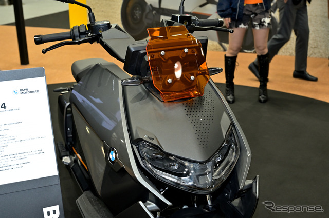 BMW CE 04(東京モーターサイクルショー2022)
